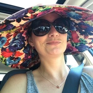 Meet your Posher, Grace